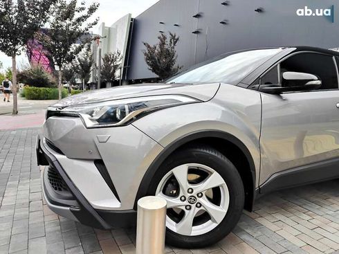 Toyota C-HR 2016 - фото 5