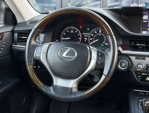 Lexus ES 2013 - фото 22