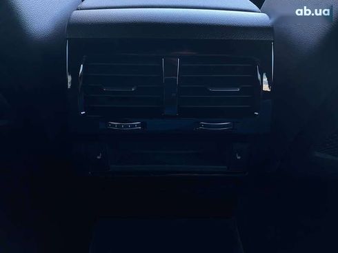 Volkswagen Touareg 2022 - фото 24