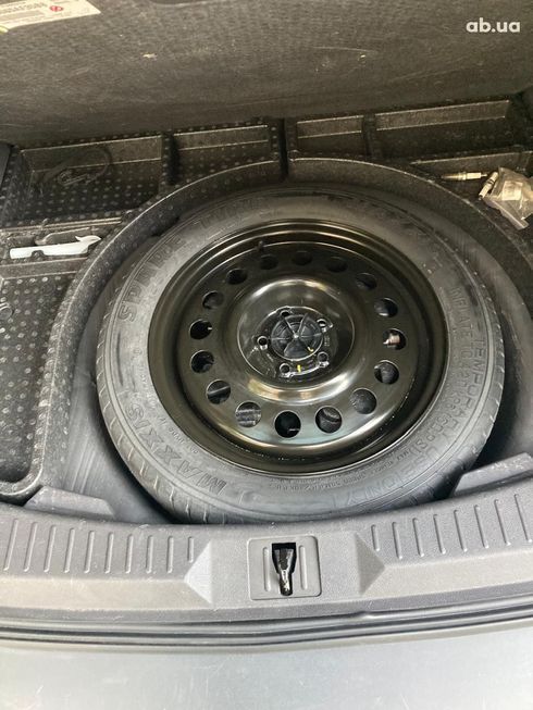 Ford Escape 2012 черный - фото 10