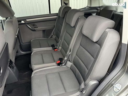 Volkswagen Touran 2011 - фото 16