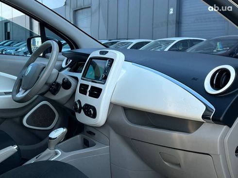 Renault Zoe 2014 белый - фото 24