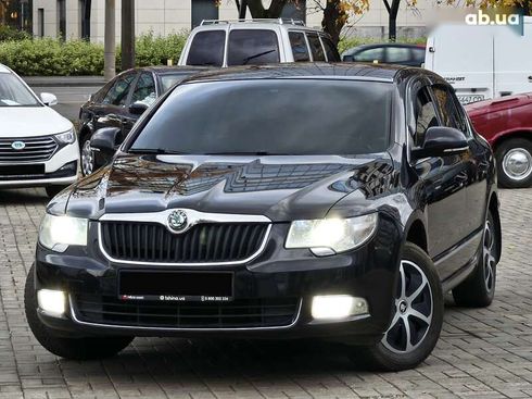 Skoda Superb 2011 - фото 2