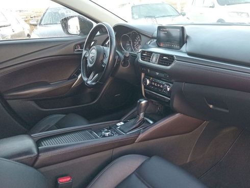 Mazda 6 2016 белый - фото 30