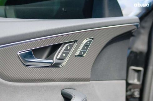 Audi RS Q8 2023 - фото 28