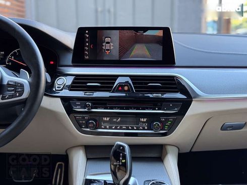 BMW 5 серия 2019 - фото 18