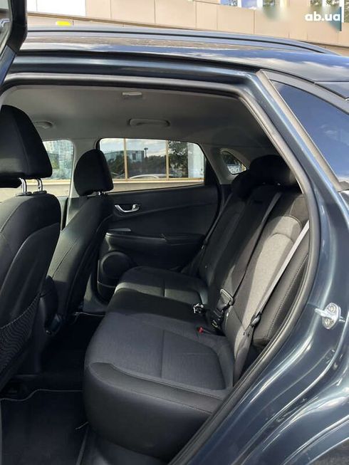 Hyundai Kona Electric 2022 - фото 23