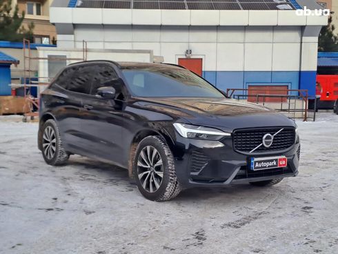 Volvo XC60 2023 черный - фото 3