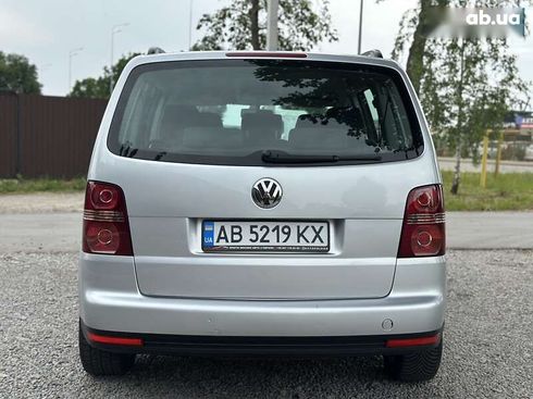 Volkswagen Touran 2007 - фото 17