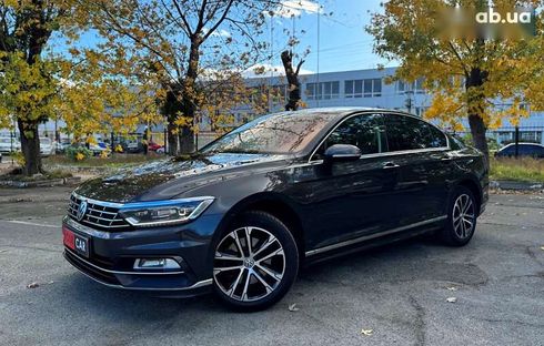 Volkswagen Passat 2019 - фото 12