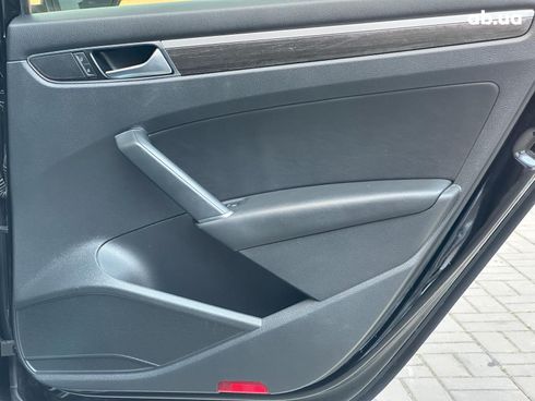 Volkswagen Passat 2016 черный - фото 19