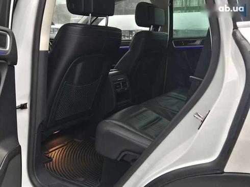 Volkswagen Touareg 2015 - фото 12
