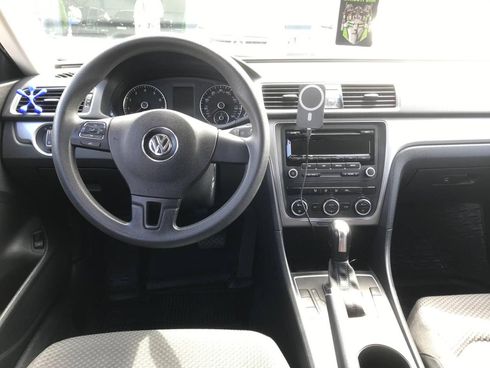 Volkswagen Passat 2012 серый - фото 21