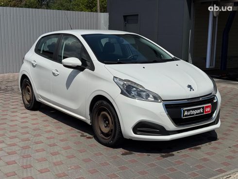 Peugeot 208 2017 белый - фото 6