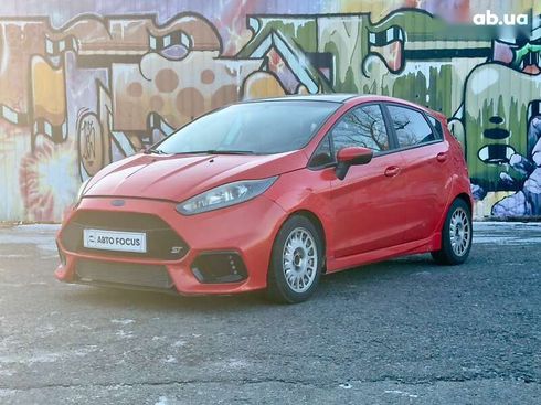 Ford Fiesta 2015 - фото 4