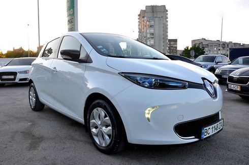 Renault Zoe 2016 - фото 2