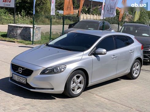Volvo V40 2014 - фото 3