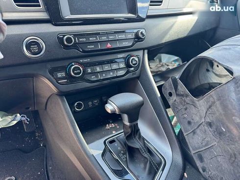 Kia Niro 2018 - фото 10