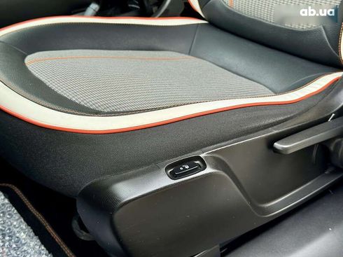 Renault Twingo 2021 - фото 15