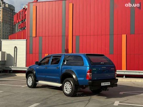 Toyota Hilux 2014 - фото 4