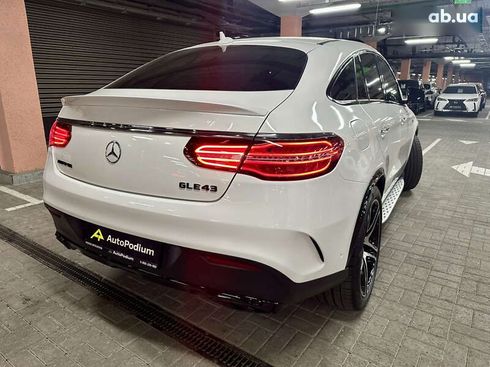 Mercedes-Benz GLE-Class 2019 - фото 8