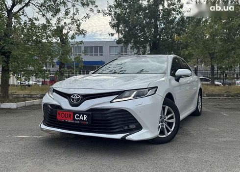 Toyota Camry 2018 - фото 4