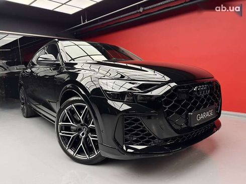 Audi RS Q8 2024 - фото 11