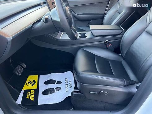 Tesla Model Y 2022 - фото 8