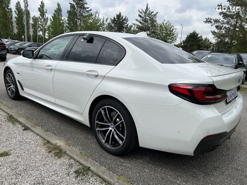 BMW 5 серия 2022 - фото 23