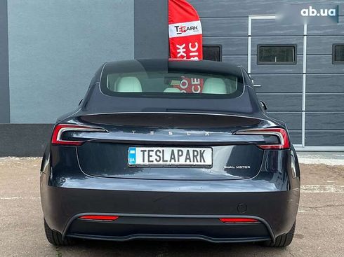 Tesla Model 3 2024 - фото 8