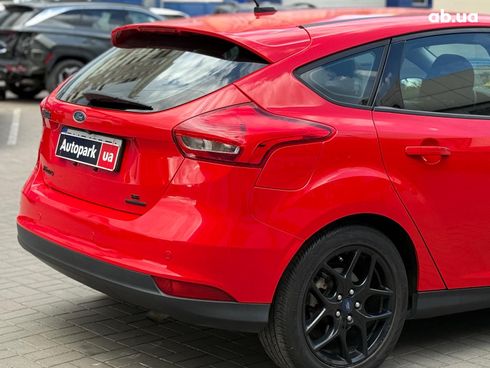 Ford Focus 2016 красный - фото 6