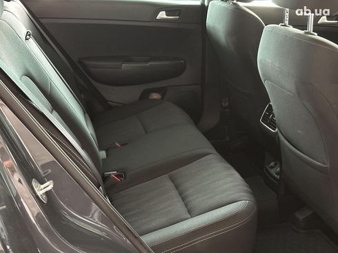 Kia Sportage 2019 серый - фото 14