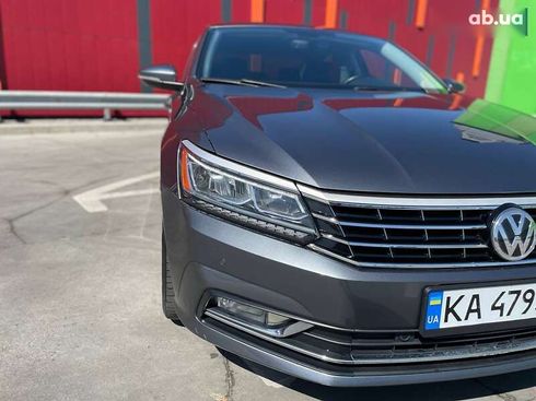 Volkswagen Passat 2018 - фото 10