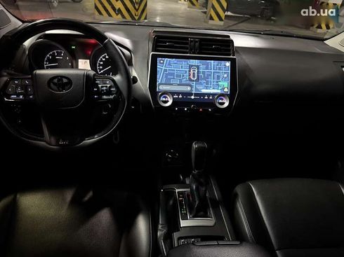 Toyota Land Cruiser Prado 2016 - фото 29