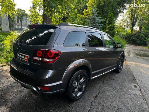 Dodge Journey 2019 серый - фото 5