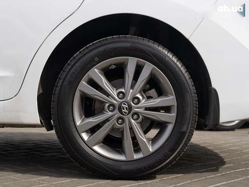 Hyundai Elantra 2018 - фото 9