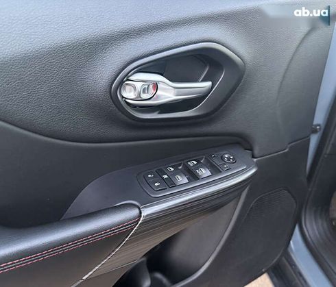 Jeep Cherokee 2014 - фото 17