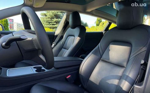 Tesla Model 3 2022 - фото 18