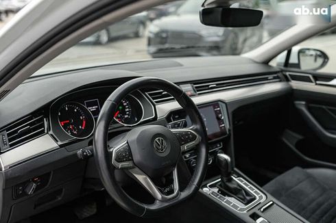 Volkswagen Passat 2020 - фото 18