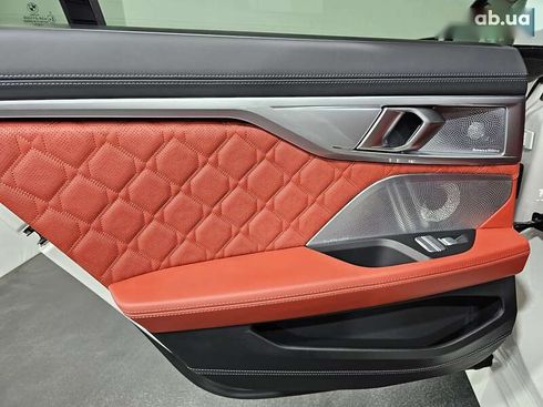 BMW M8 Gran Coupe 2023 - фото 16