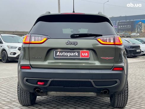 Jeep Cherokee 2018 зеленый - фото 14