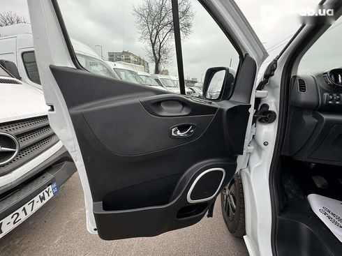 Opel Vivaro 2018 - фото 21
