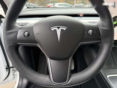 Tesla Model Y 2021 - фото 19