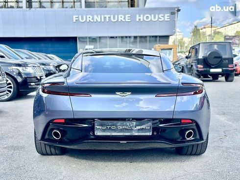 Aston Martin DB11 2017 - фото 6