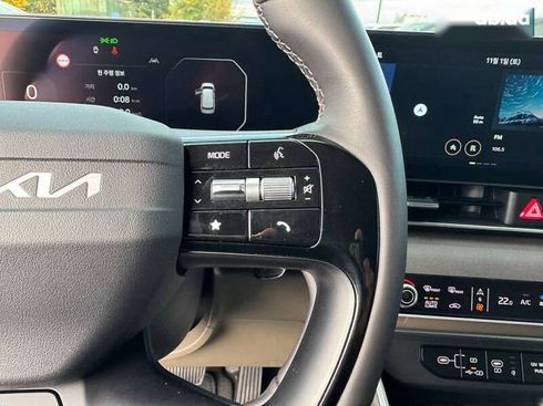 Kia Carnival 2024 - фото 18