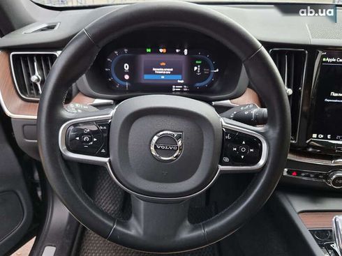 Volvo XC60 2023 - фото 19