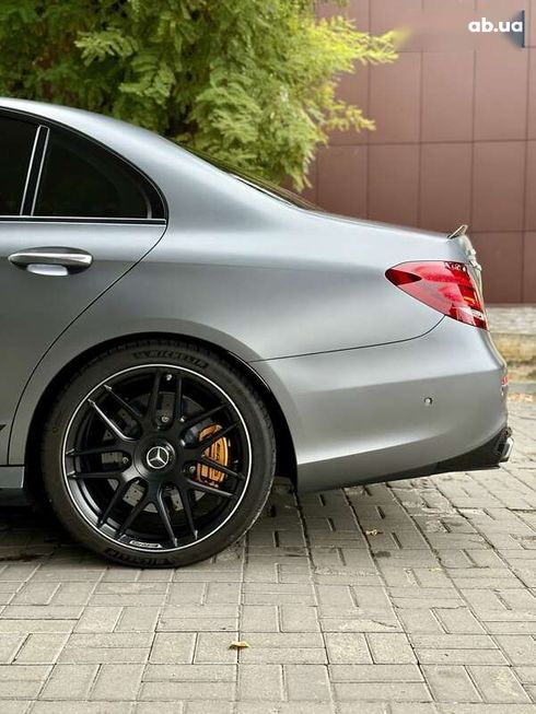 Mercedes-Benz E-Класс 2018 - фото 21