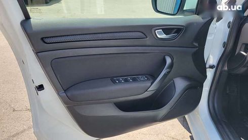 Renault Megane 2020 - фото 27
