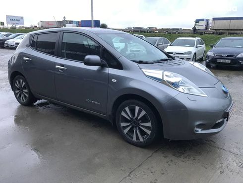 Nissan Leaf 2015 серый - фото 9