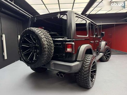 Jeep Wrangler 2021 - фото 18